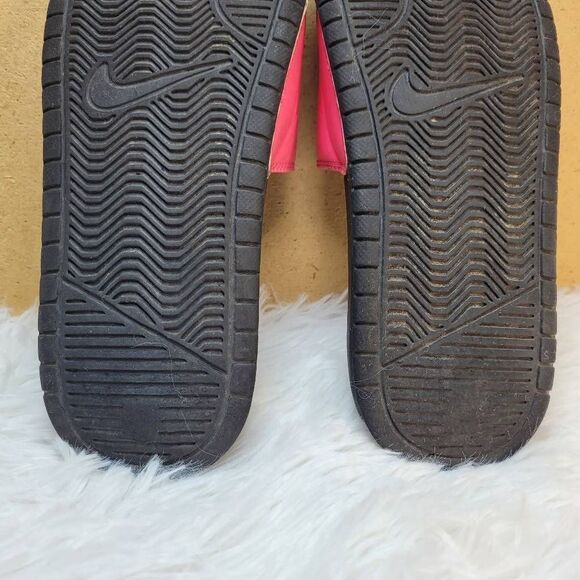 Nike Unisex Benassi Red, White and Black Slides- Size 5Y - Picture 8 of 9